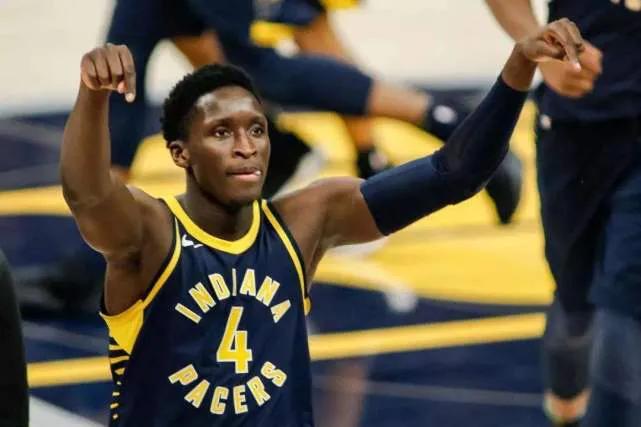 色的进攻球 色的进攻球